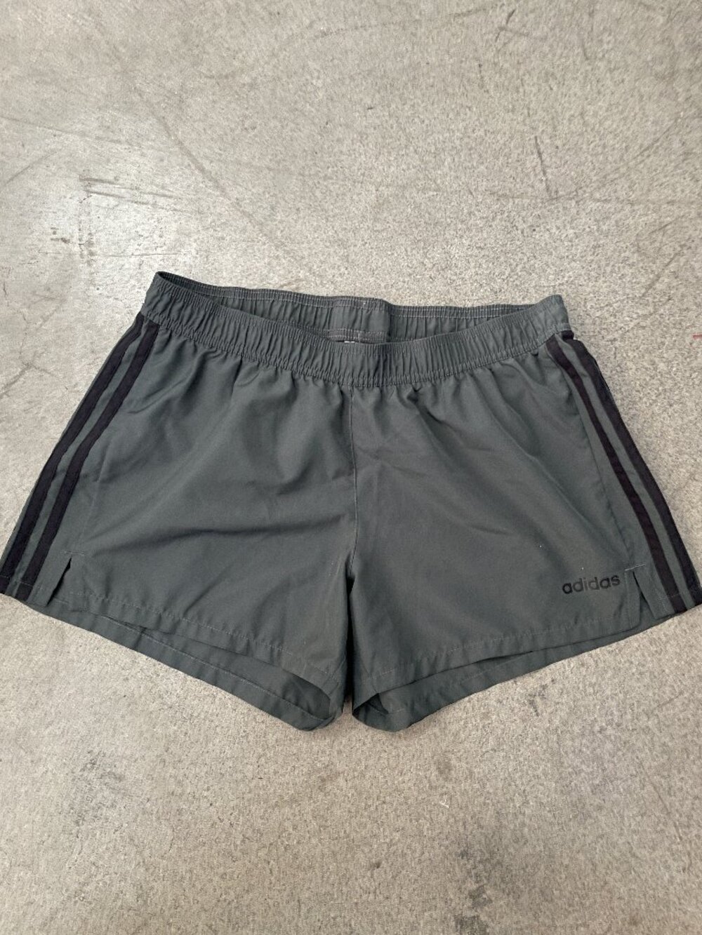 Adidas Women’s Running Shorts Size Large L Gray Athletic 3 Stripe Activewear Gym
